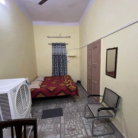 Vishwa Deva Homestay バラナシ エクステリア 写真
